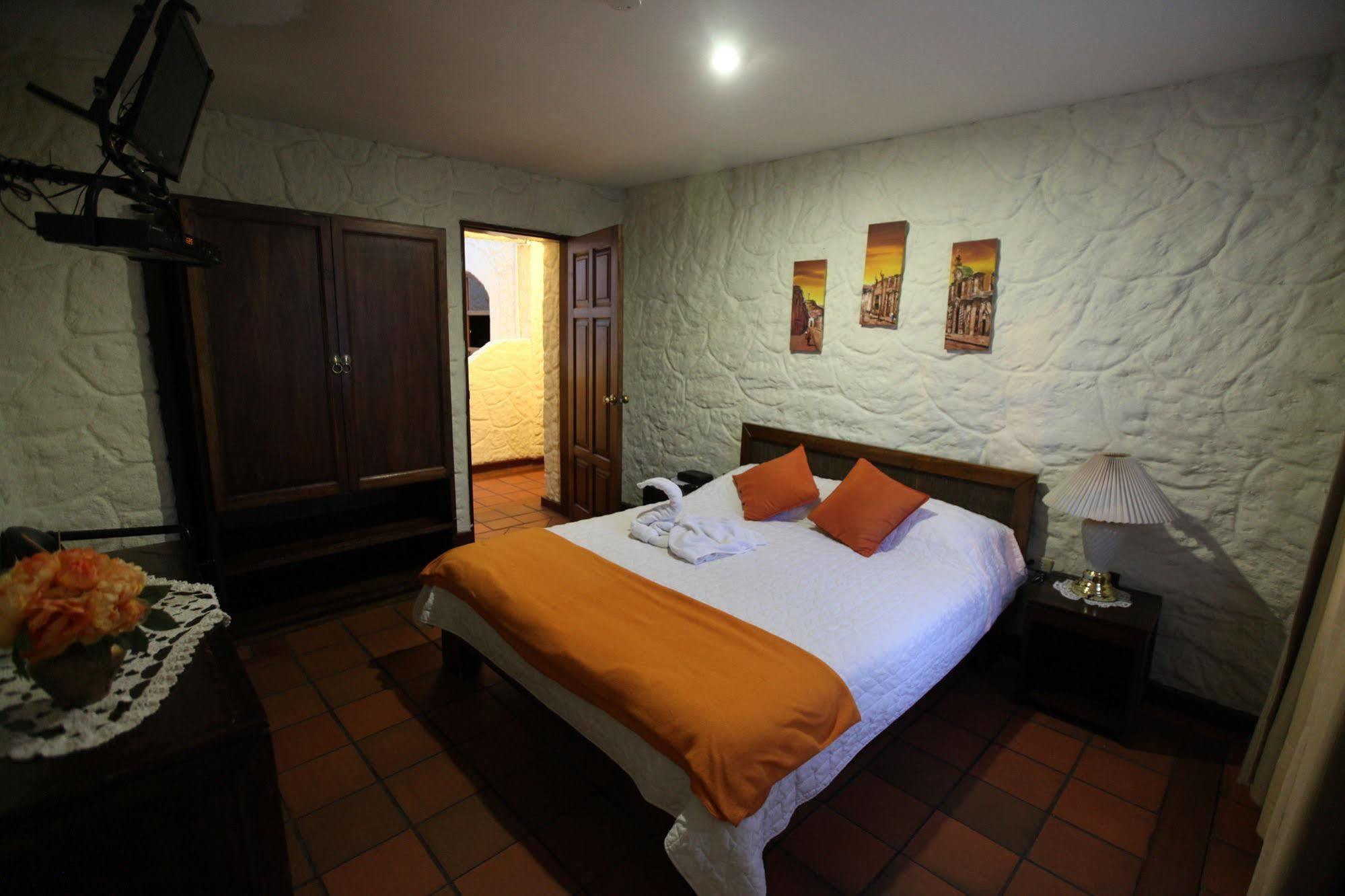 Hotel Quito Antiguo Dış mekan fotoğraf